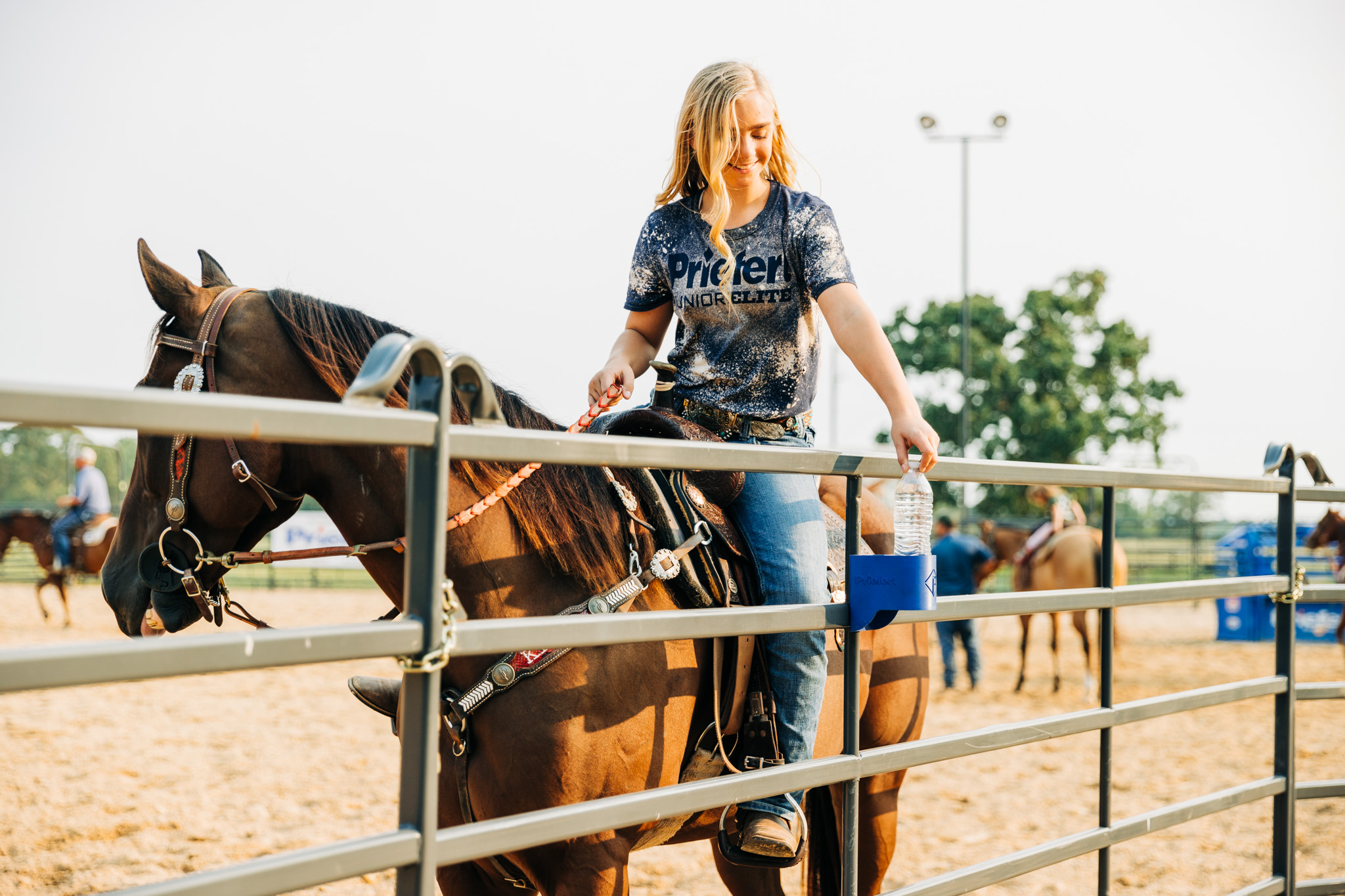Cowboy Cupholder SR 3720.jpg